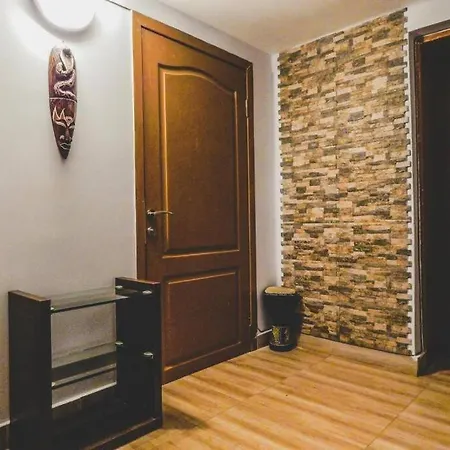 Center 5 * София