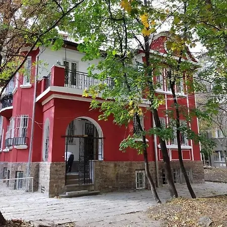 Center 5 Апартамент