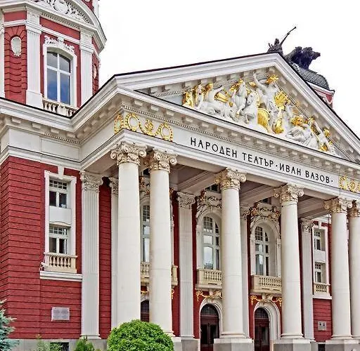 アパート Center 5 *