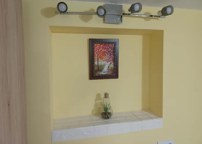 アパート Center 5 *