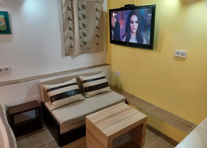 Center 5 アパート