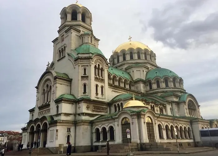 アパート Center 5 *