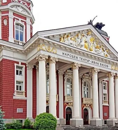 Center 5 アパート ソフィア