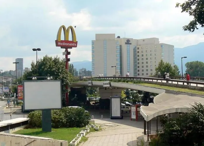 Center 5 アパート ソフィア